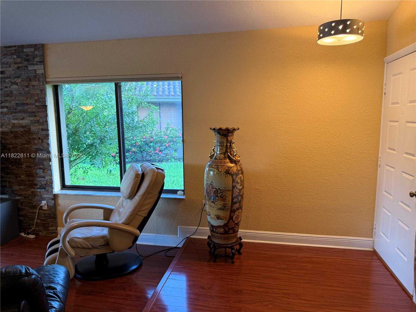 Small Image of 566 VILLAGE LAKE DRIVE, Weston Number 19