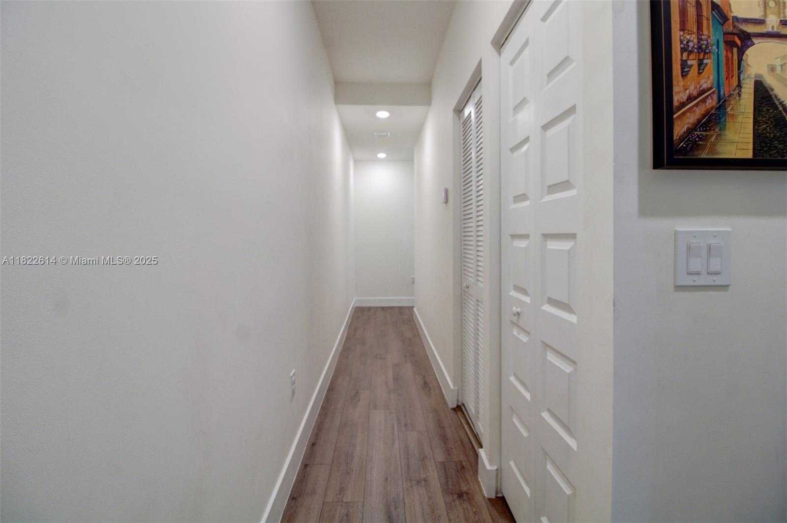 Small Image of 4809 NORTH WEST 83RD PKWY, Doral Number 21