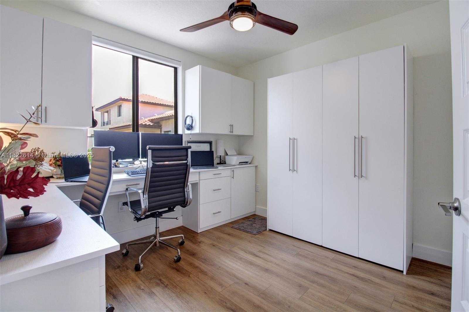 Small Image of 4809 NORTH WEST 83RD PKWY, Doral Number 26