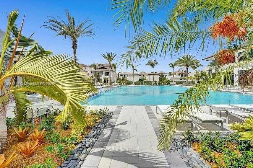 Small Image of 4809 NORTH WEST 83RD PKWY, Doral Number 43