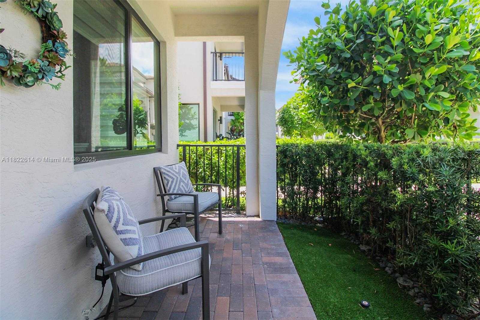 Small Image of 4809 NORTH WEST 83RD PKWY, Doral Number 5
