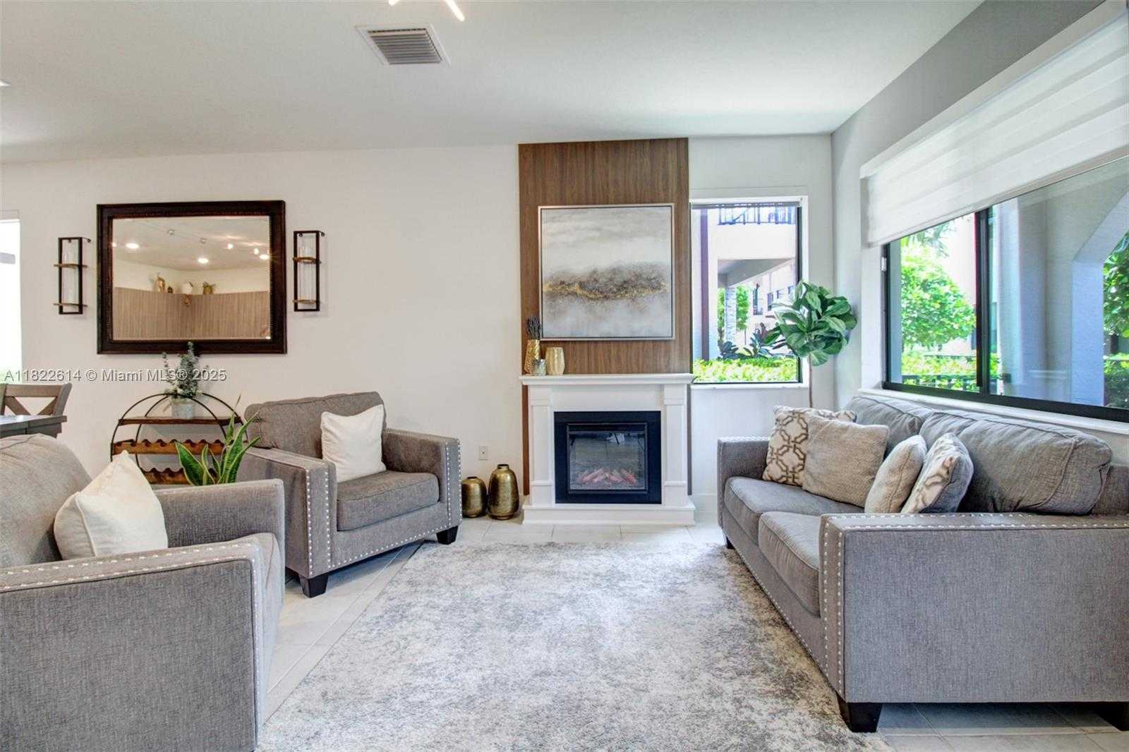 Small Image of 4809 NORTH WEST 83RD PKWY, Doral Number 9