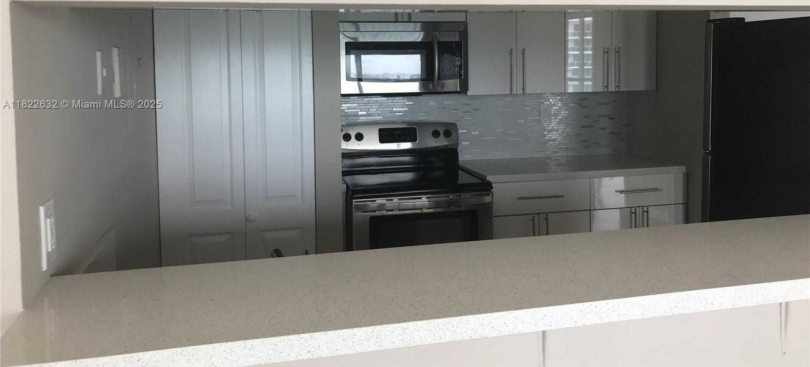 Small Image of 7601 EAST TREASURE DR #2114, North Bay Village Number 3