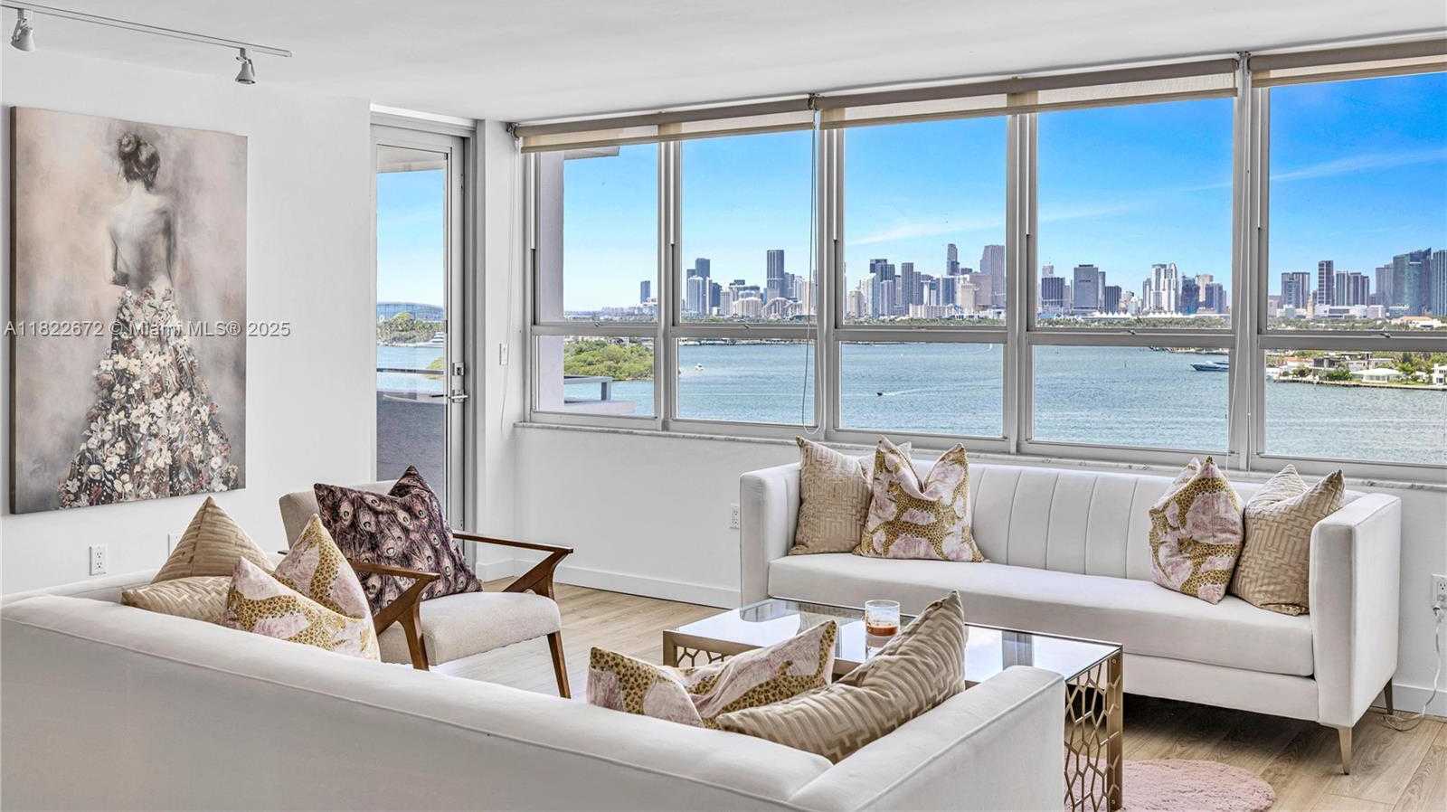 Small Image of 11 ISLAND AVE #1103, Miami Beach Number 2