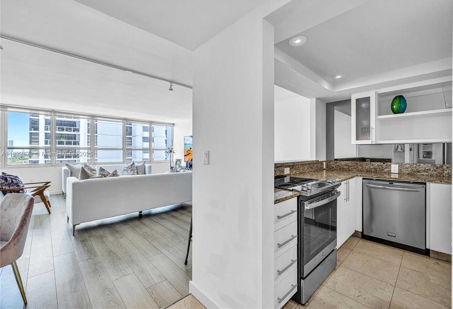 Small Image of 11 ISLAND AVE #1103, Miami Beach Number 23