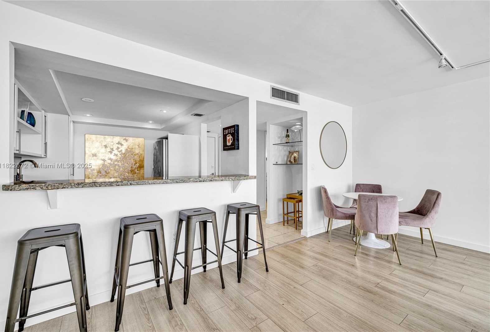 Small Image of 11 ISLAND AVE #1103, Miami Beach Number 25