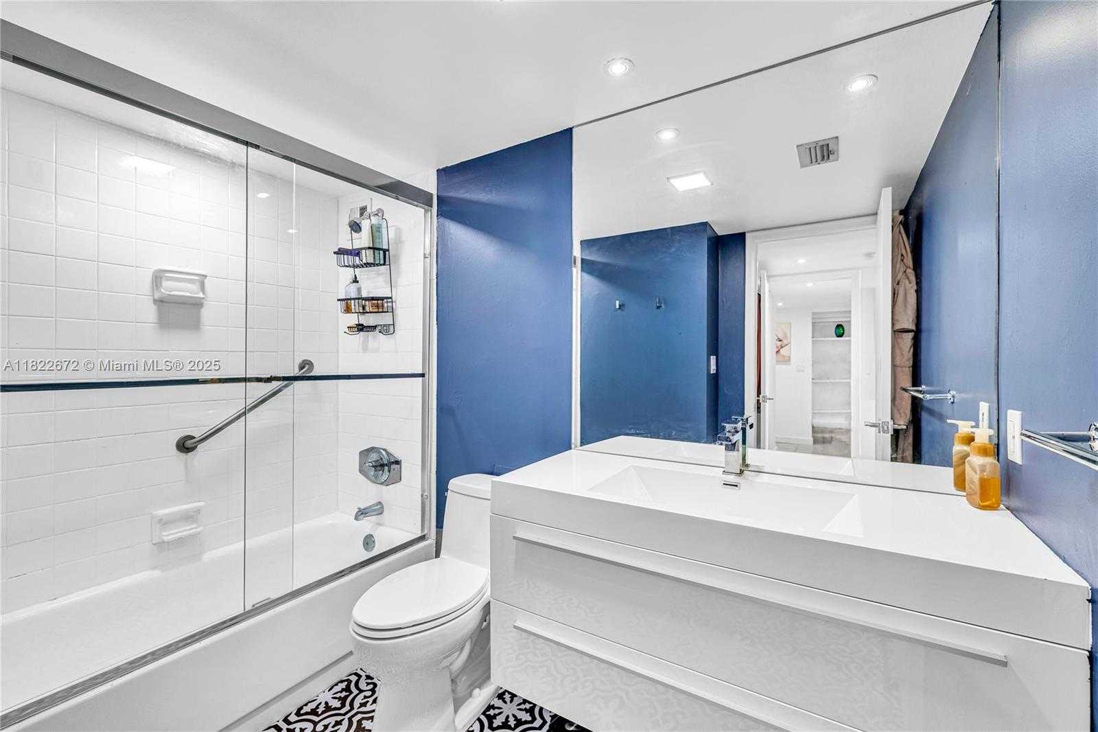 Small Image of 11 ISLAND AVE #1103, Miami Beach Number 5