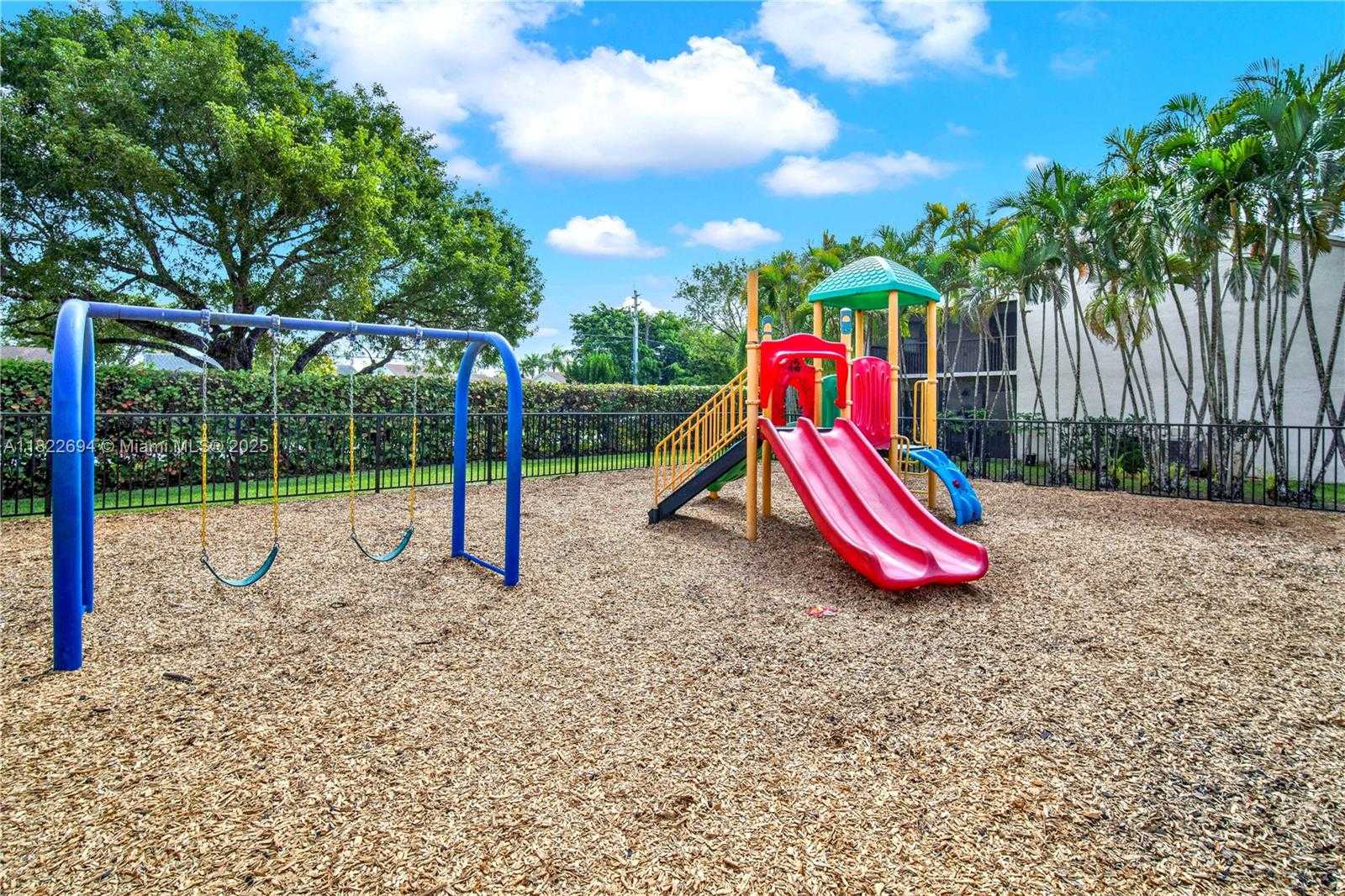Small Image of 1150 NORTH LIBERTY AVE #1150G, Homestead Number 20