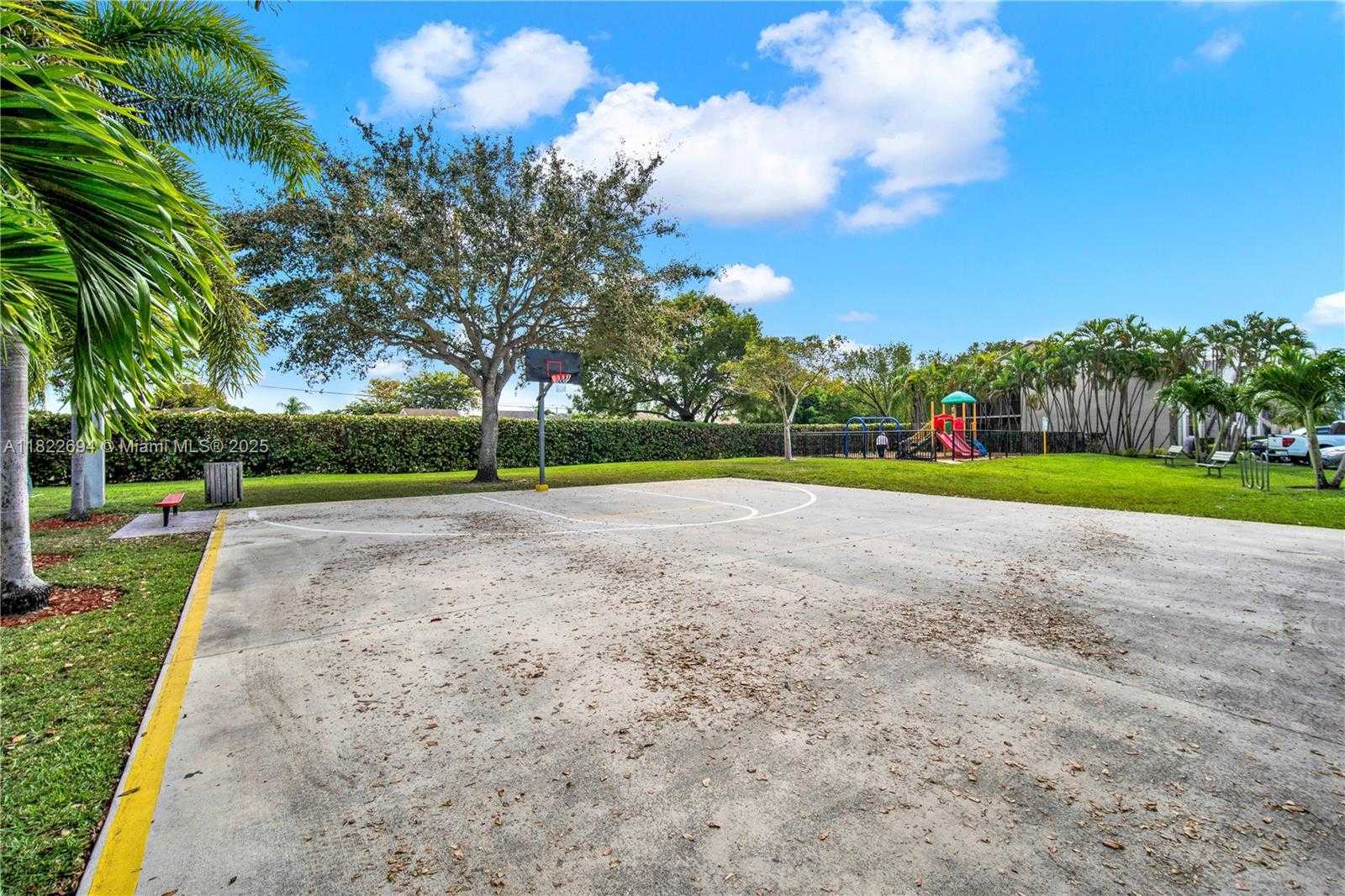 Small Image of 1150 NORTH LIBERTY AVE #1150G, Homestead Number 21