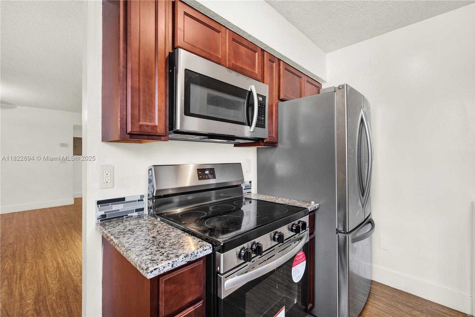 Small Image of 1150 NORTH LIBERTY AVE #1150G, Homestead Number 4