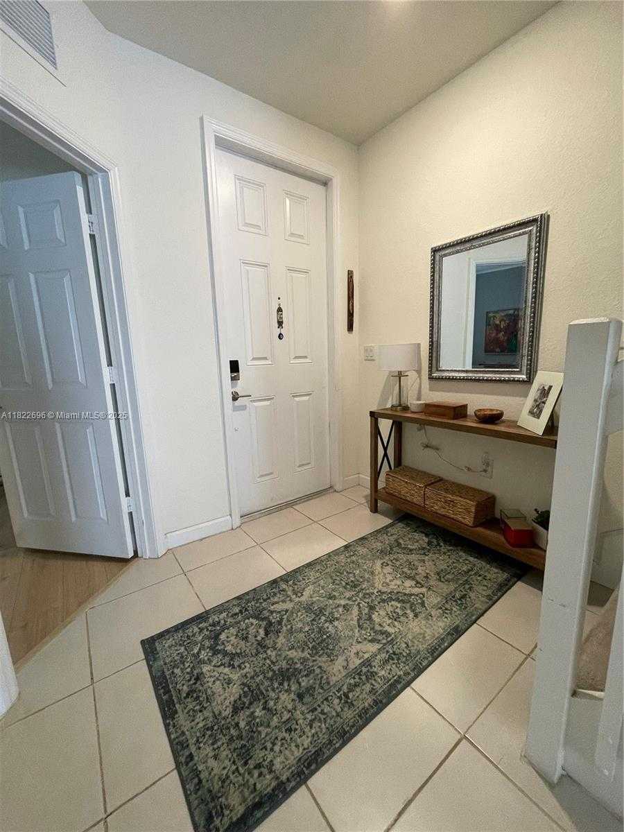 Small Image of 10586 WEST 33RD CT #10586, Hialeah Number 12