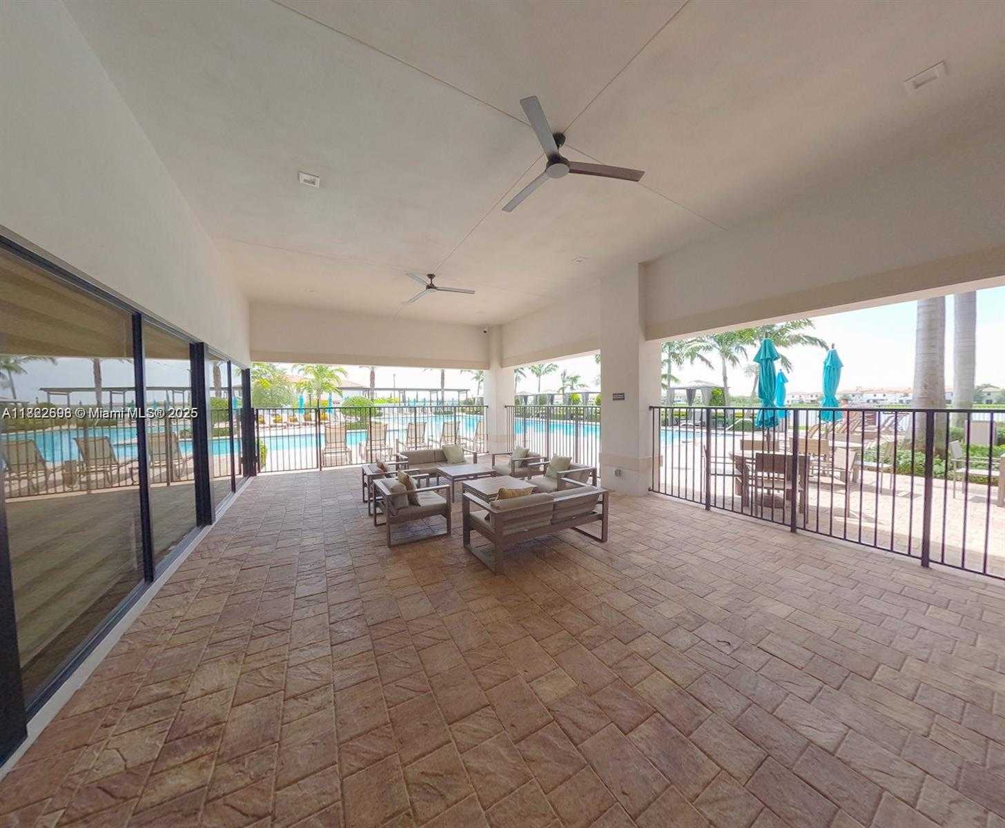 Small Image of 10586 WEST 33RD CT #10586, Hialeah Number 34