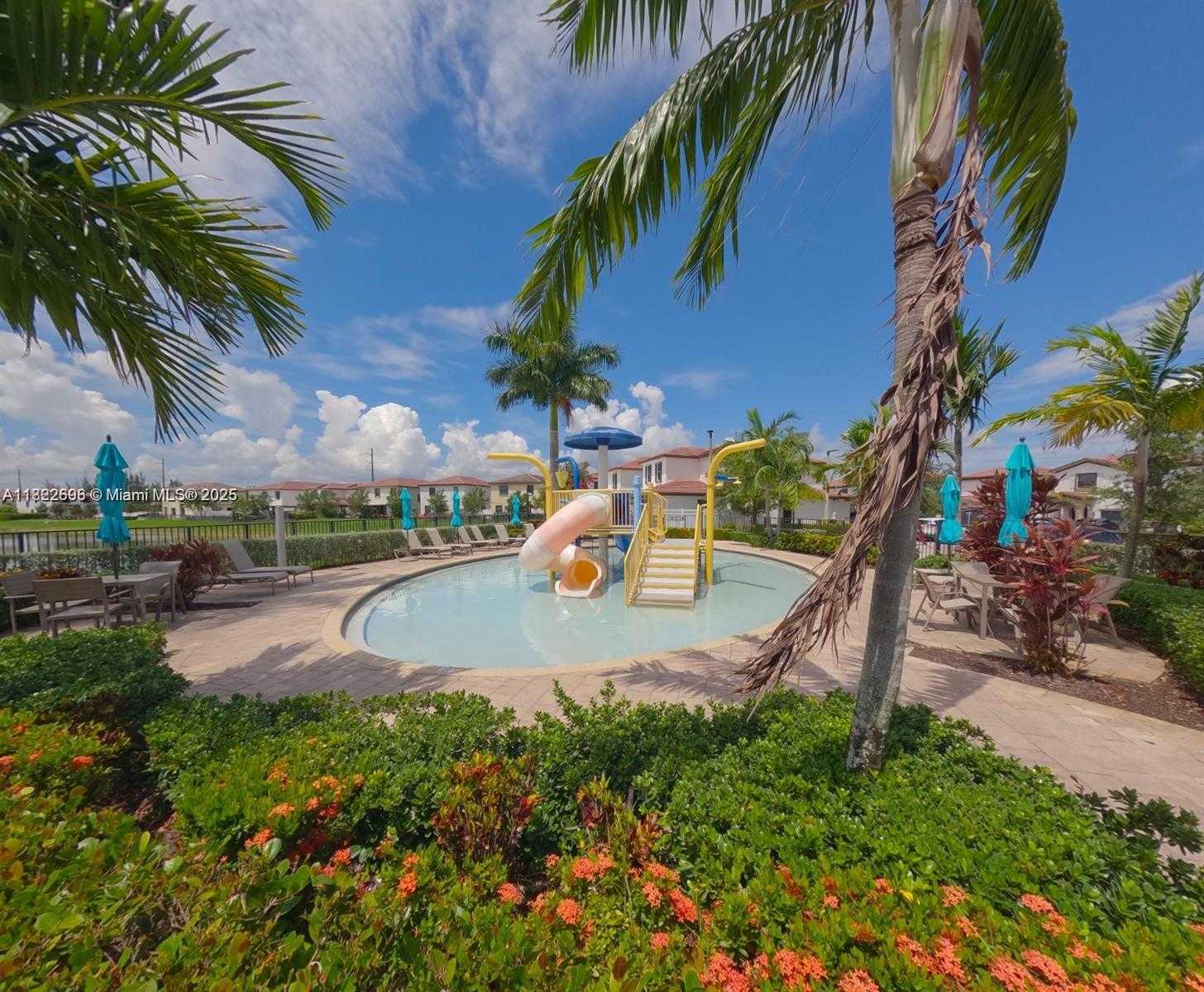 Small Image of 10586 WEST 33RD CT #10586, Hialeah Number 37