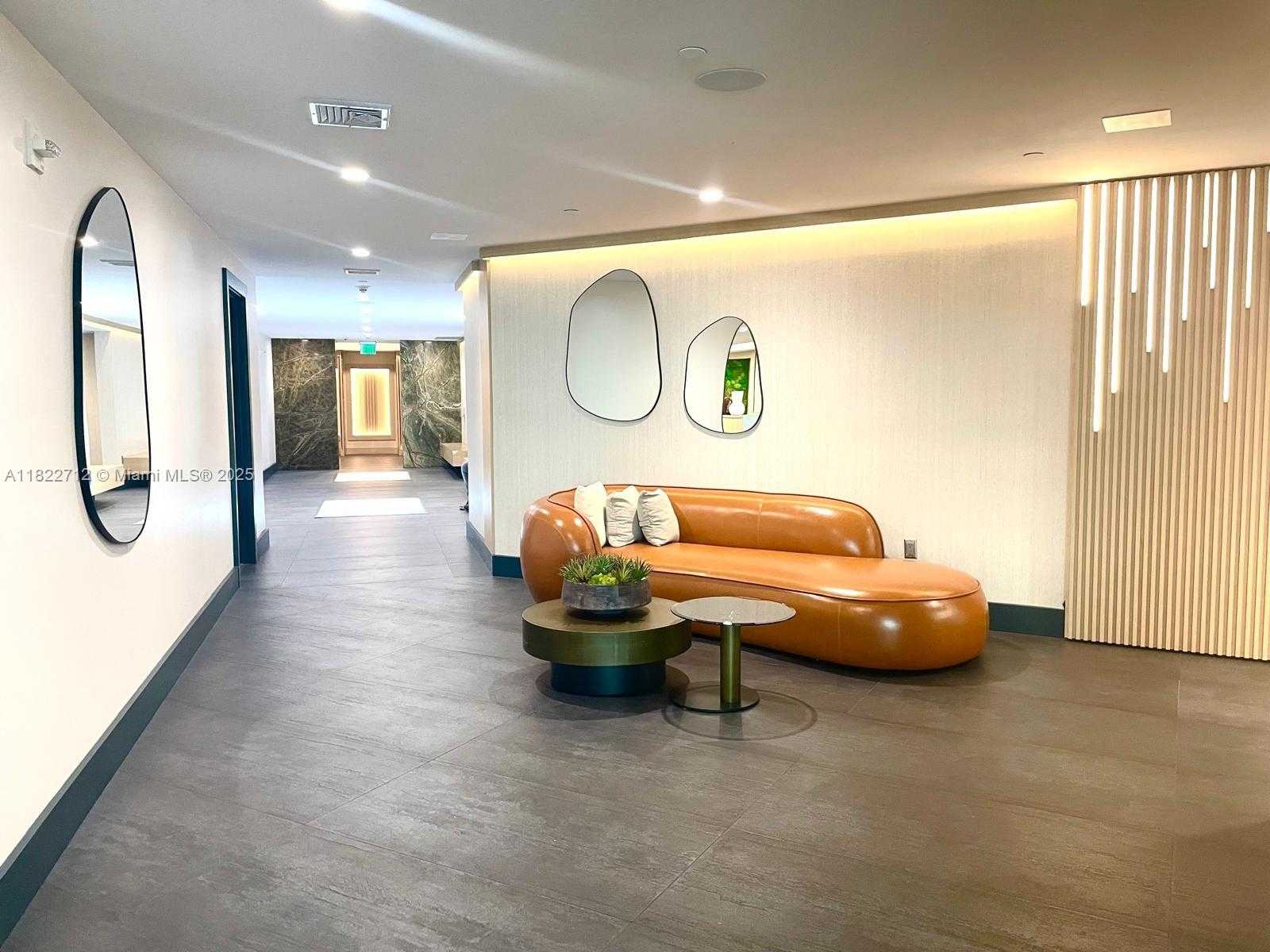 Small Image of 90 SOUTH WEST 3RD ST #3010, Miami Number 24