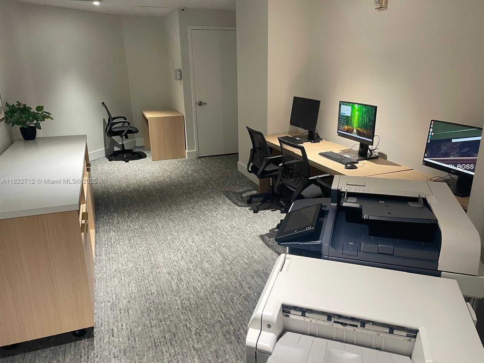 Small Image of 90 SOUTH WEST 3RD ST #3010, Miami Number 40
