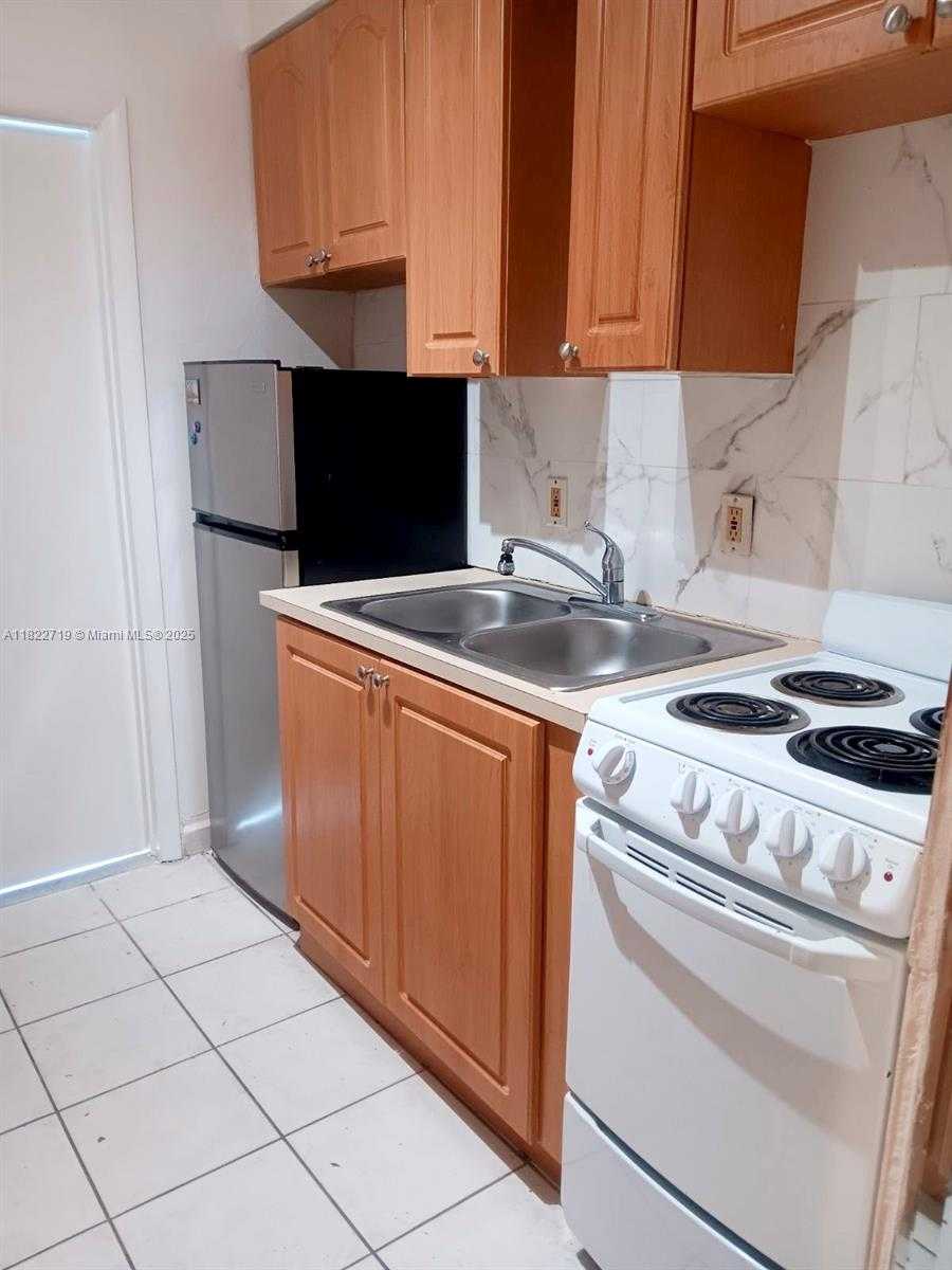 Small Image of 315 VAN BUREN ST #102B, Hollywood Number 8