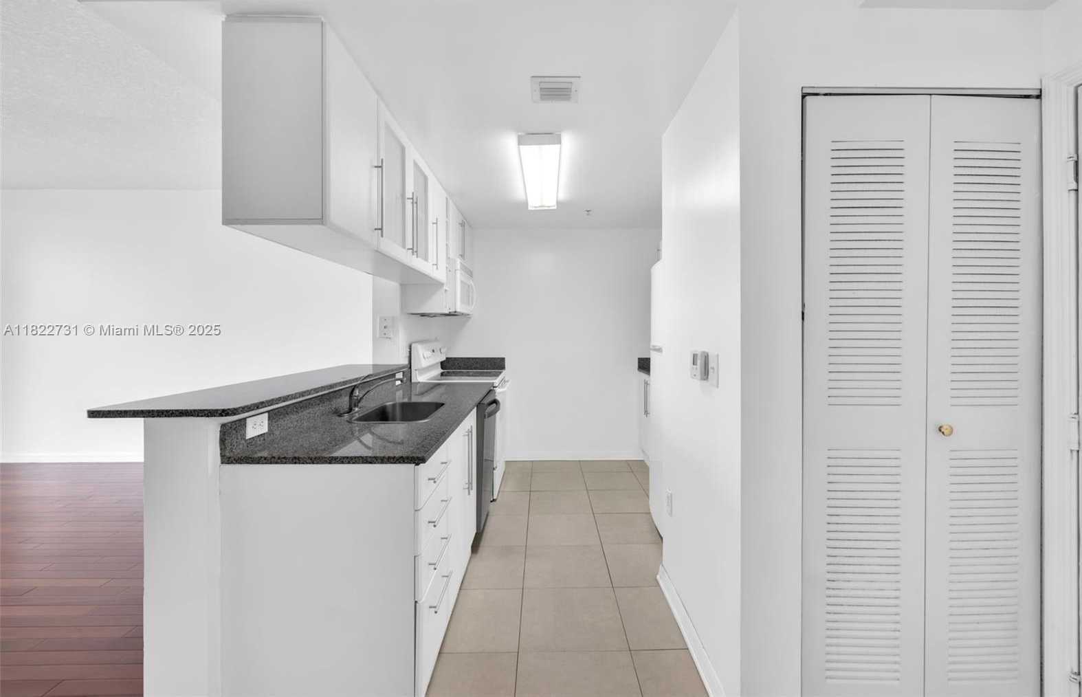 Small Image of 275 NORTH EAST 18TH ST #706, Miami Number 13