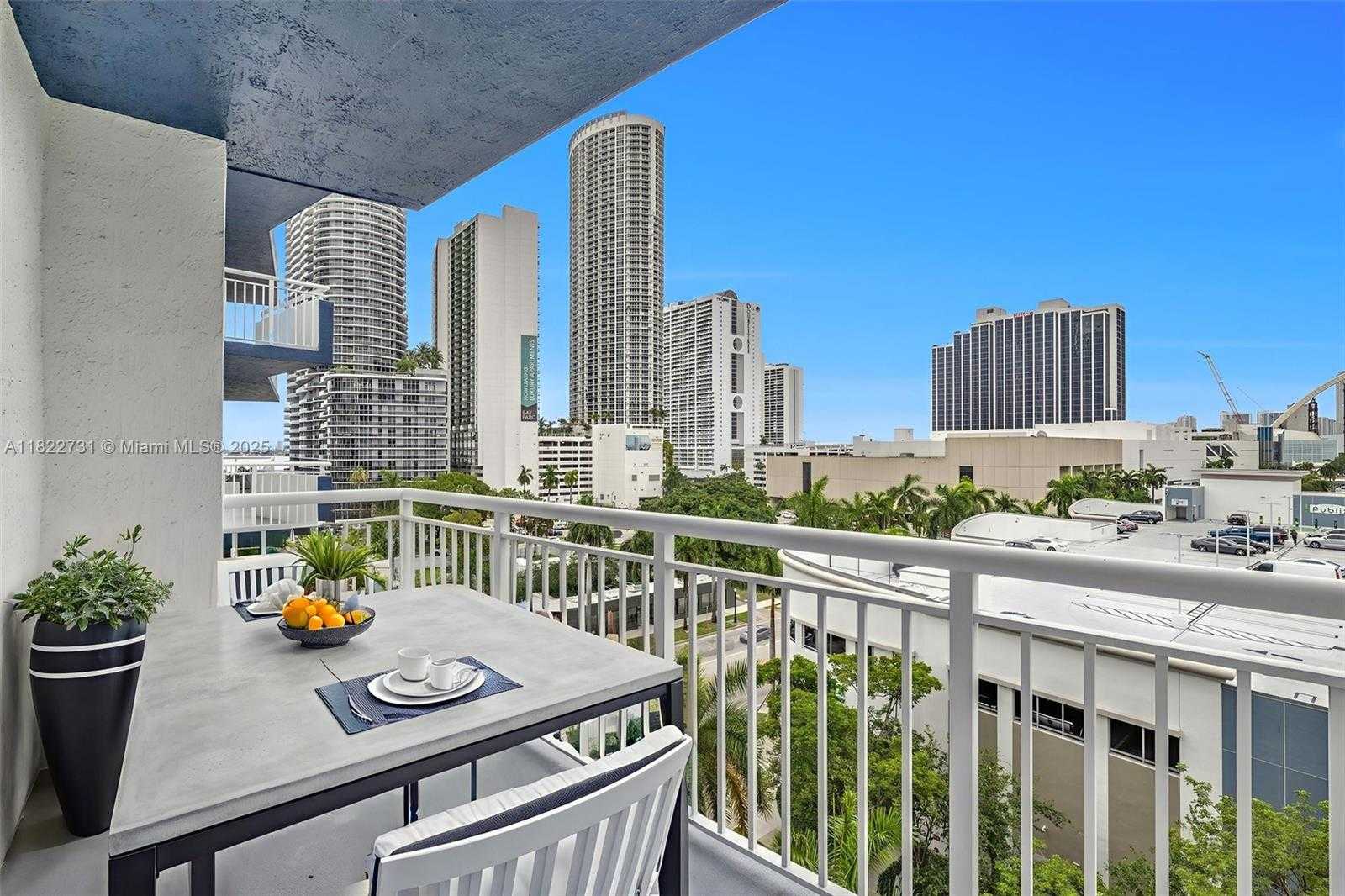 Small Image of 275 NORTH EAST 18TH ST #706, Miami Number 9