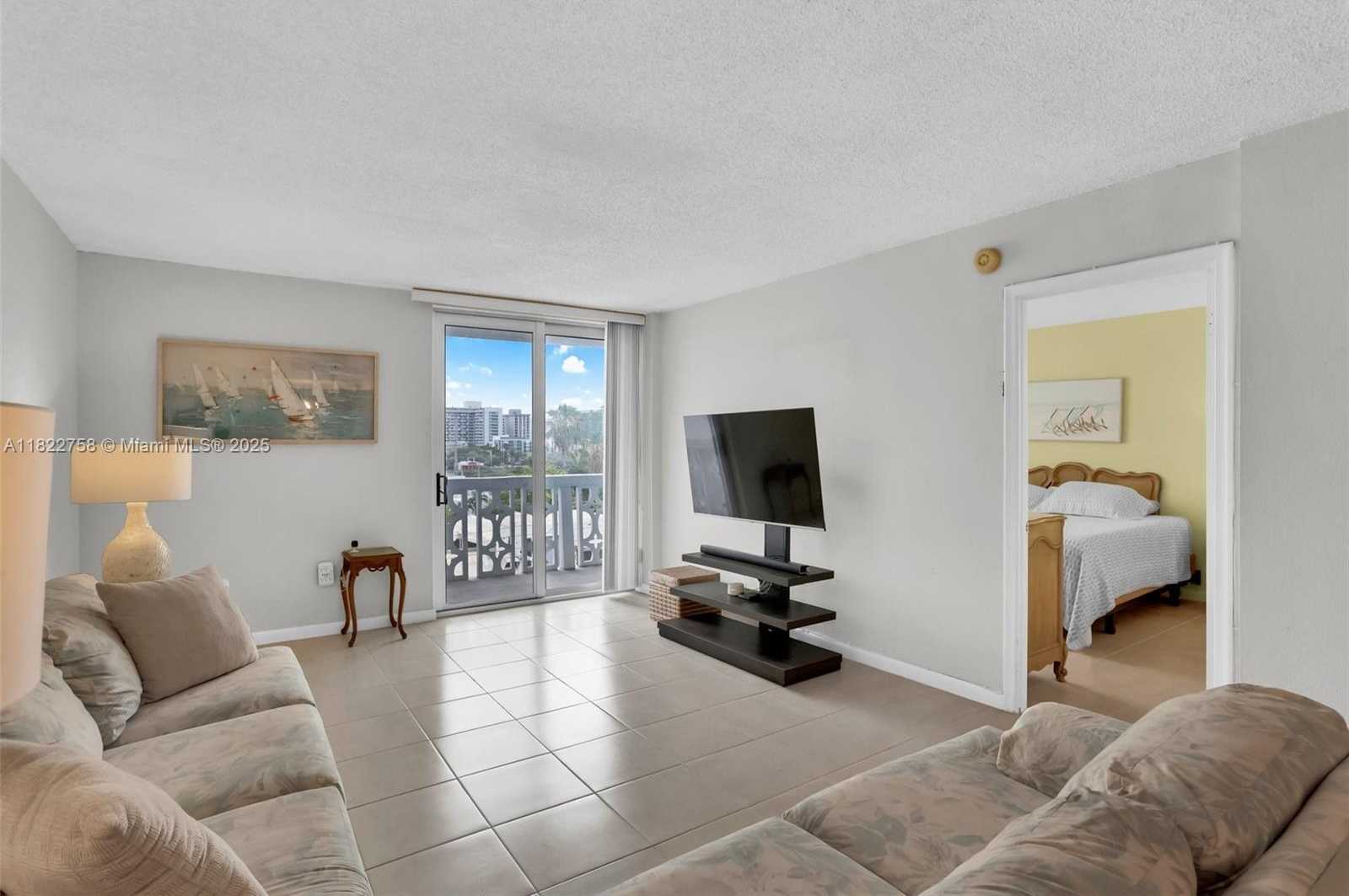 Small Image of 1020 MERIDIAN AVE #616, Miami Beach Number 14