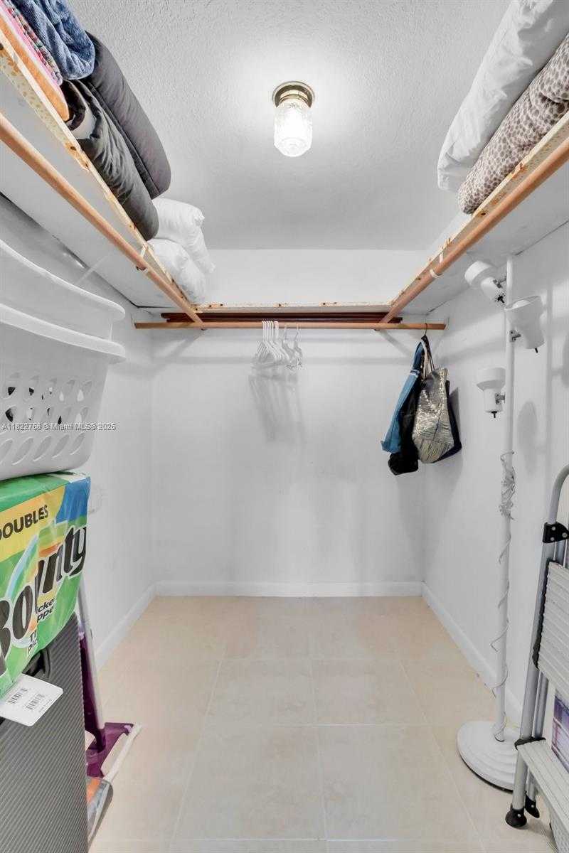 Small Image of 1020 MERIDIAN AVE #616, Miami Beach Number 27