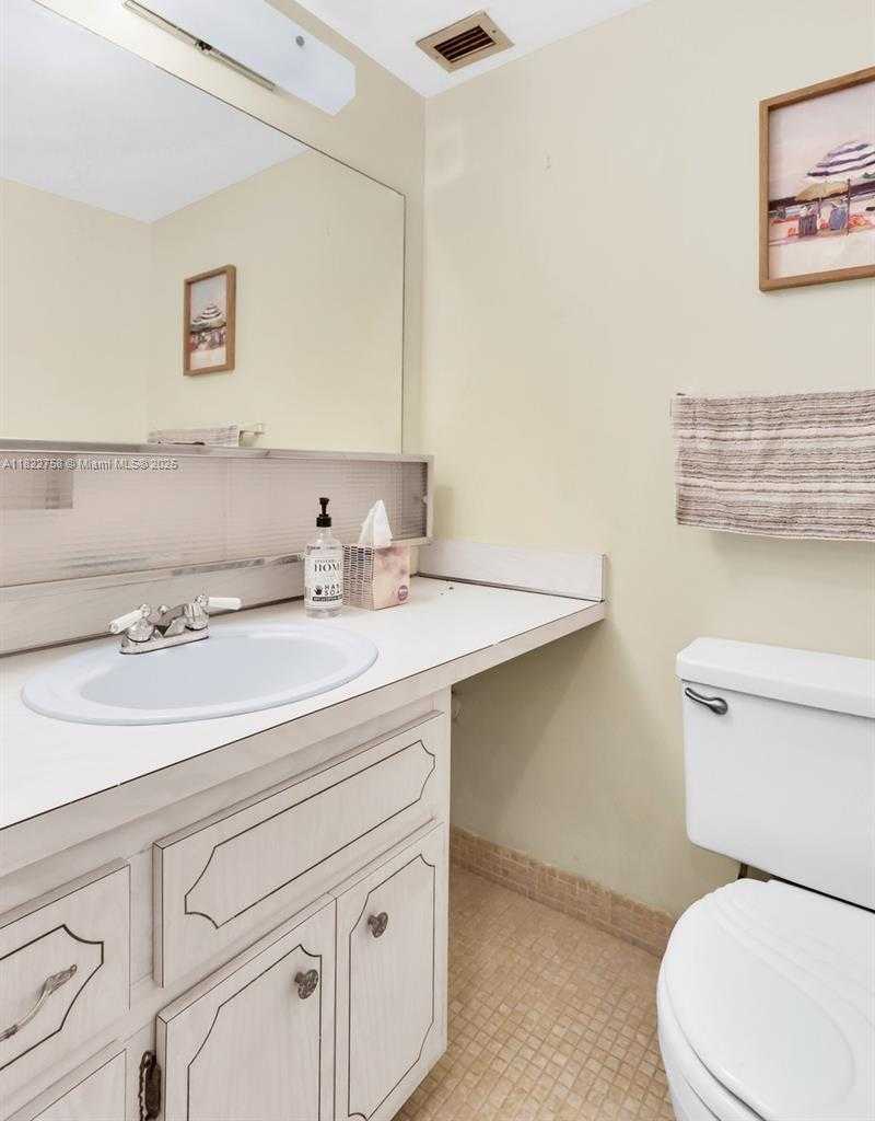 Small Image of 1020 MERIDIAN AVE #616, Miami Beach Number 28