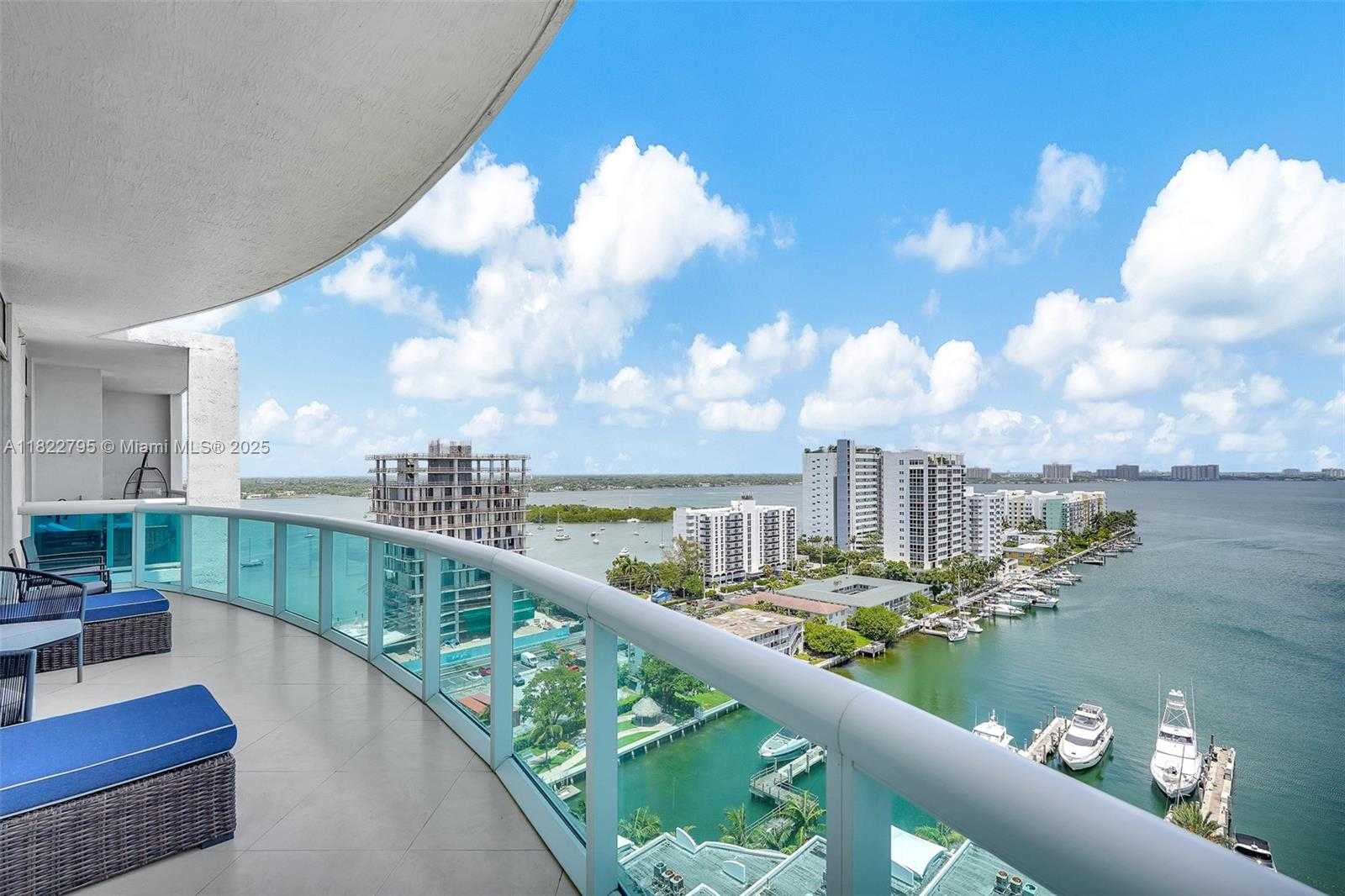 Small Image of 7900 HARBOR ISLAND DR #PH1, North Bay Village Number 12