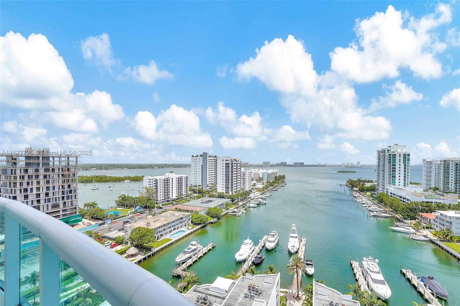 Small Image of 7900 HARBOR ISLAND DR #PH1, North Bay Village Number 13