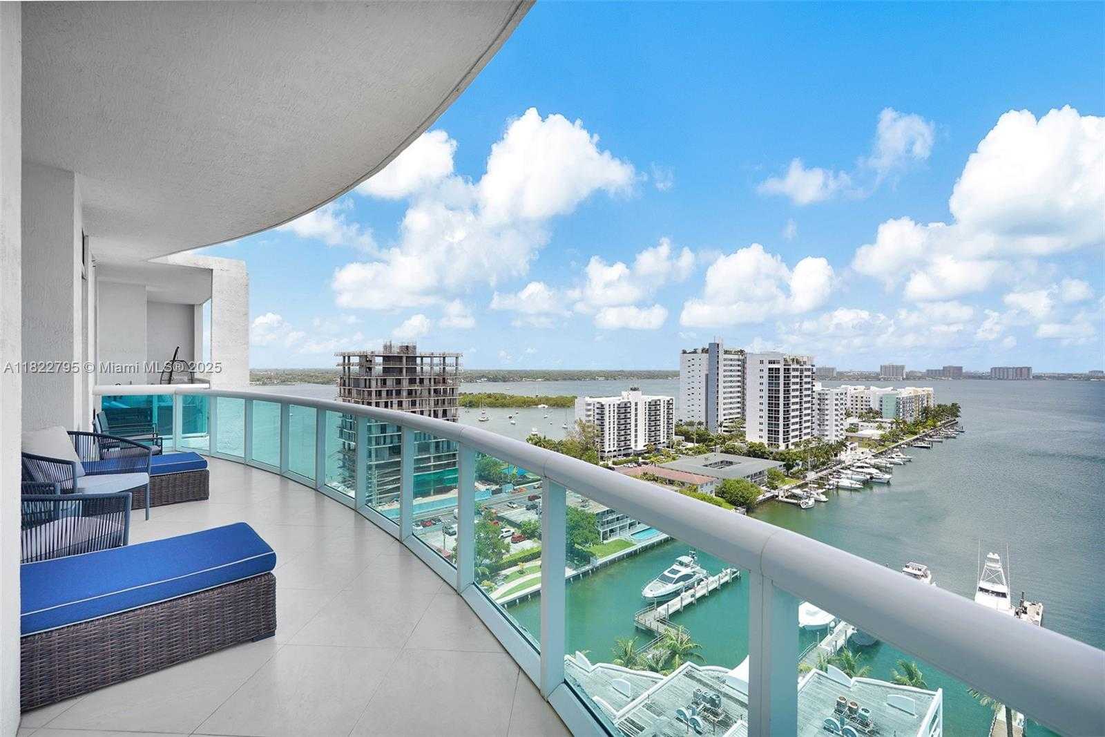 Small Image of 7900 HARBOR ISLAND DR #PH1, North Bay Village Number 14