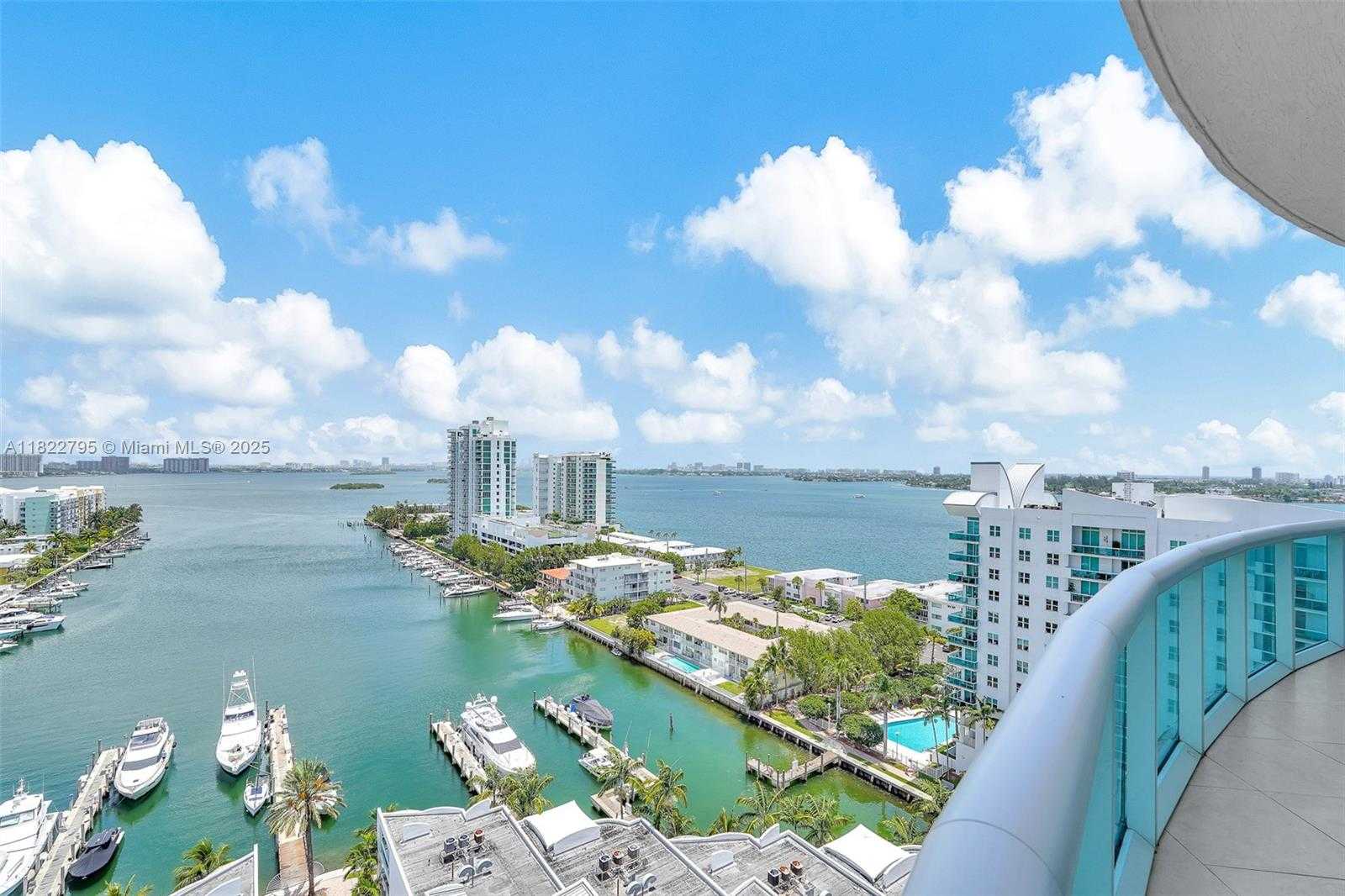 Small Image of 7900 HARBOR ISLAND DR #PH1, North Bay Village Number 16