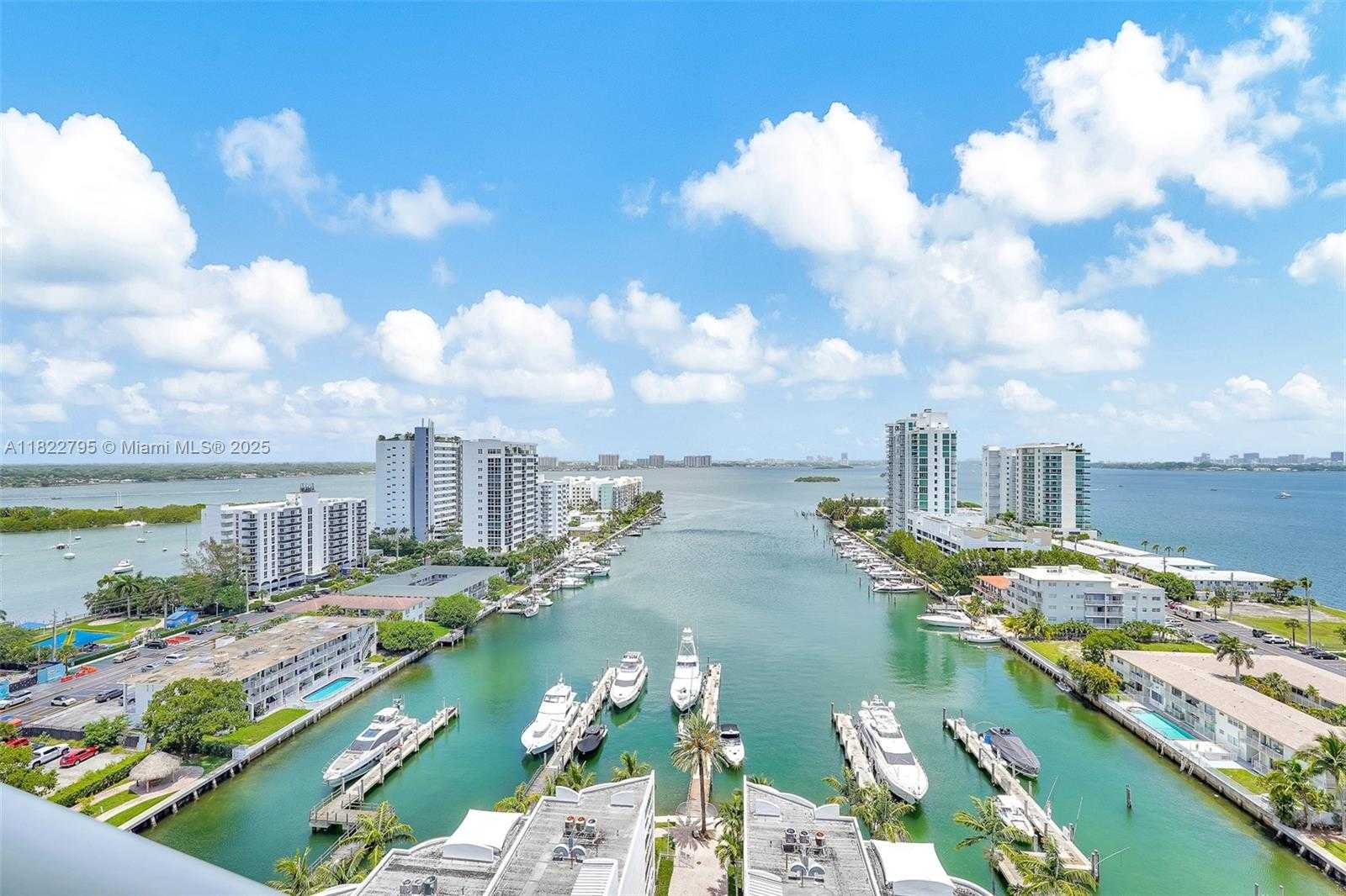 Small Image of 7900 HARBOR ISLAND DR #PH1, North Bay Village Number 17