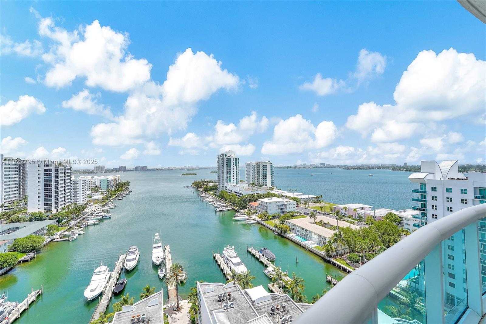 Small Image of 7900 HARBOR ISLAND DR #PH1, North Bay Village Number 18