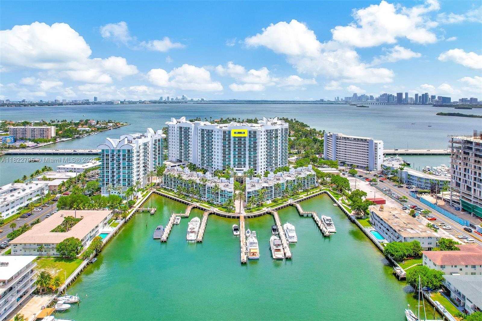 Small Image of 7900 HARBOR ISLAND DR #PH1, North Bay Village Number 3