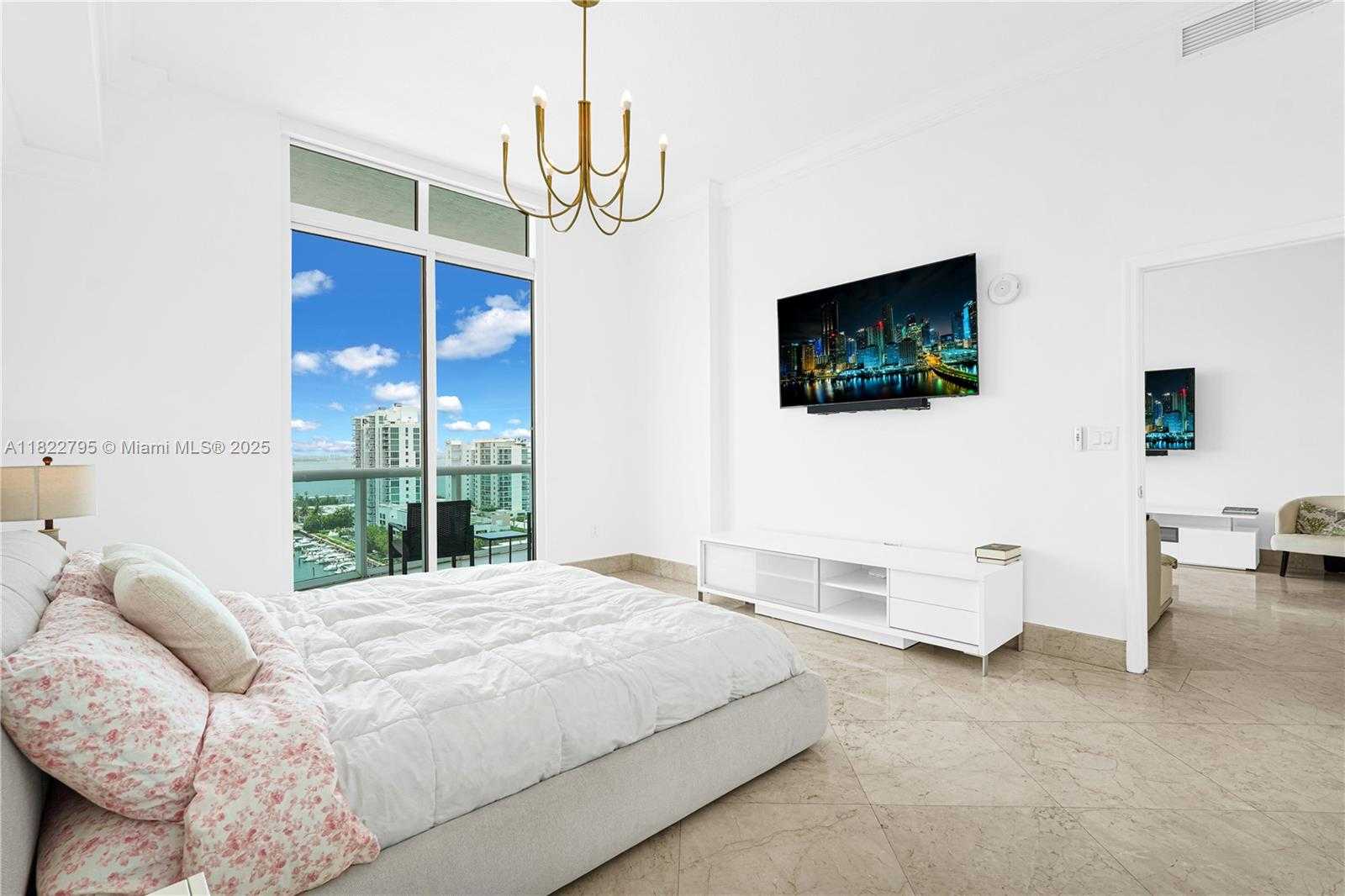 Small Image of 7900 HARBOR ISLAND DR #PH1, North Bay Village Number 32
