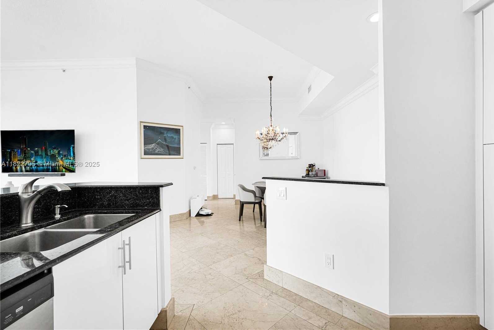 Small Image of 7900 HARBOR ISLAND DR #PH1, North Bay Village Number 44