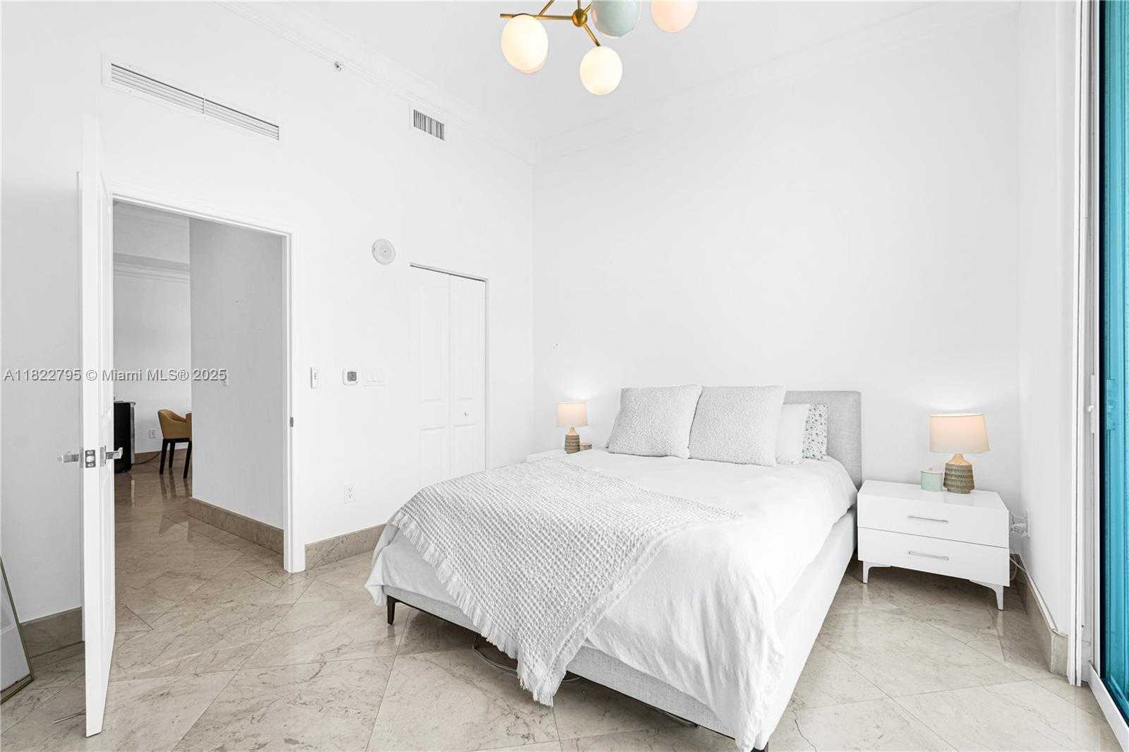Small Image of 7900 HARBOR ISLAND DR #PH1, North Bay Village Number 51