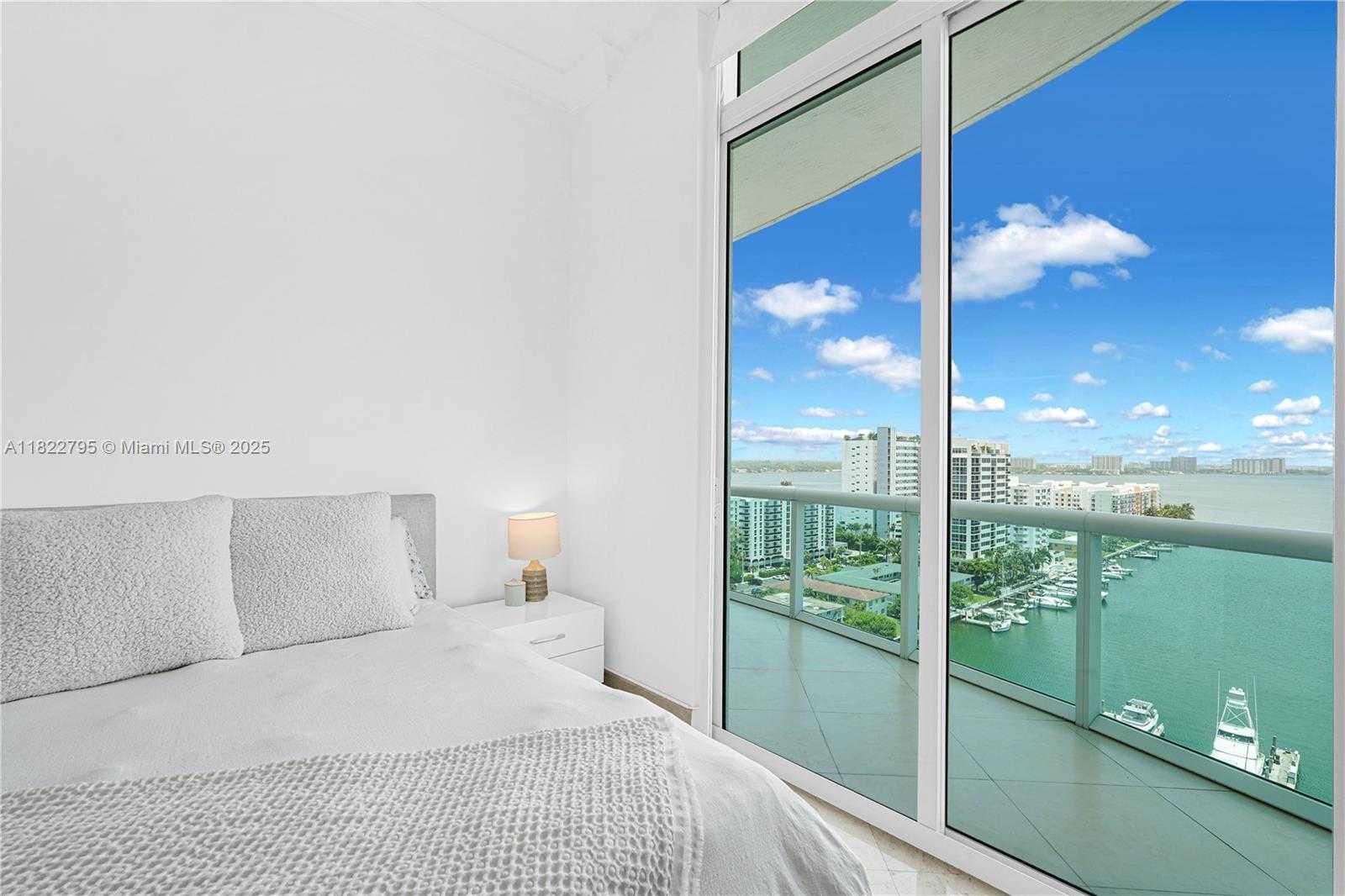 Small Image of 7900 HARBOR ISLAND DR #PH1, North Bay Village Number 53