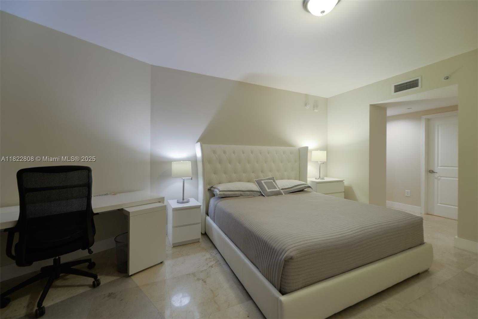 Small Image of 3101 SOUTH OCEAN DR #404, Hollywood Number 18