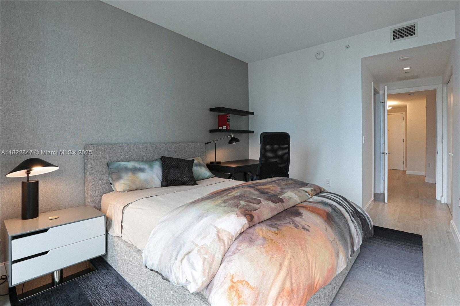 Small Image of 45 SOUTH WEST 9TH ST #3403, Miami Number 6