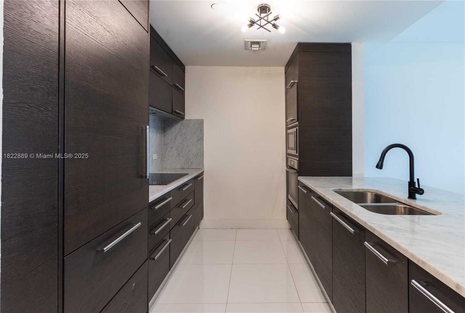 Small Image of 900 BISCAYNE BLVD #2210, Miami Number 10