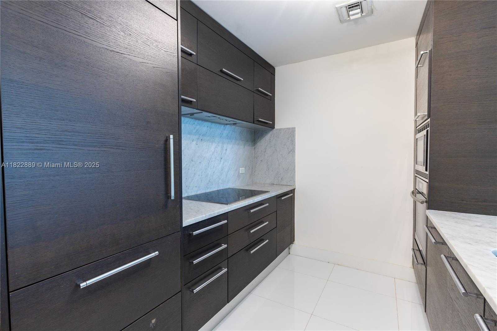 Small Image of 900 BISCAYNE BLVD #2210, Miami Number 11