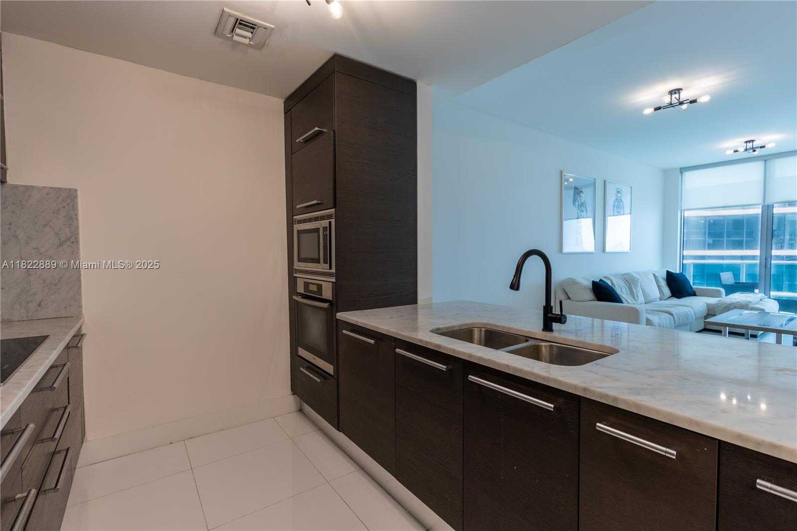 Small Image of 900 BISCAYNE BLVD #2210, Miami Number 12