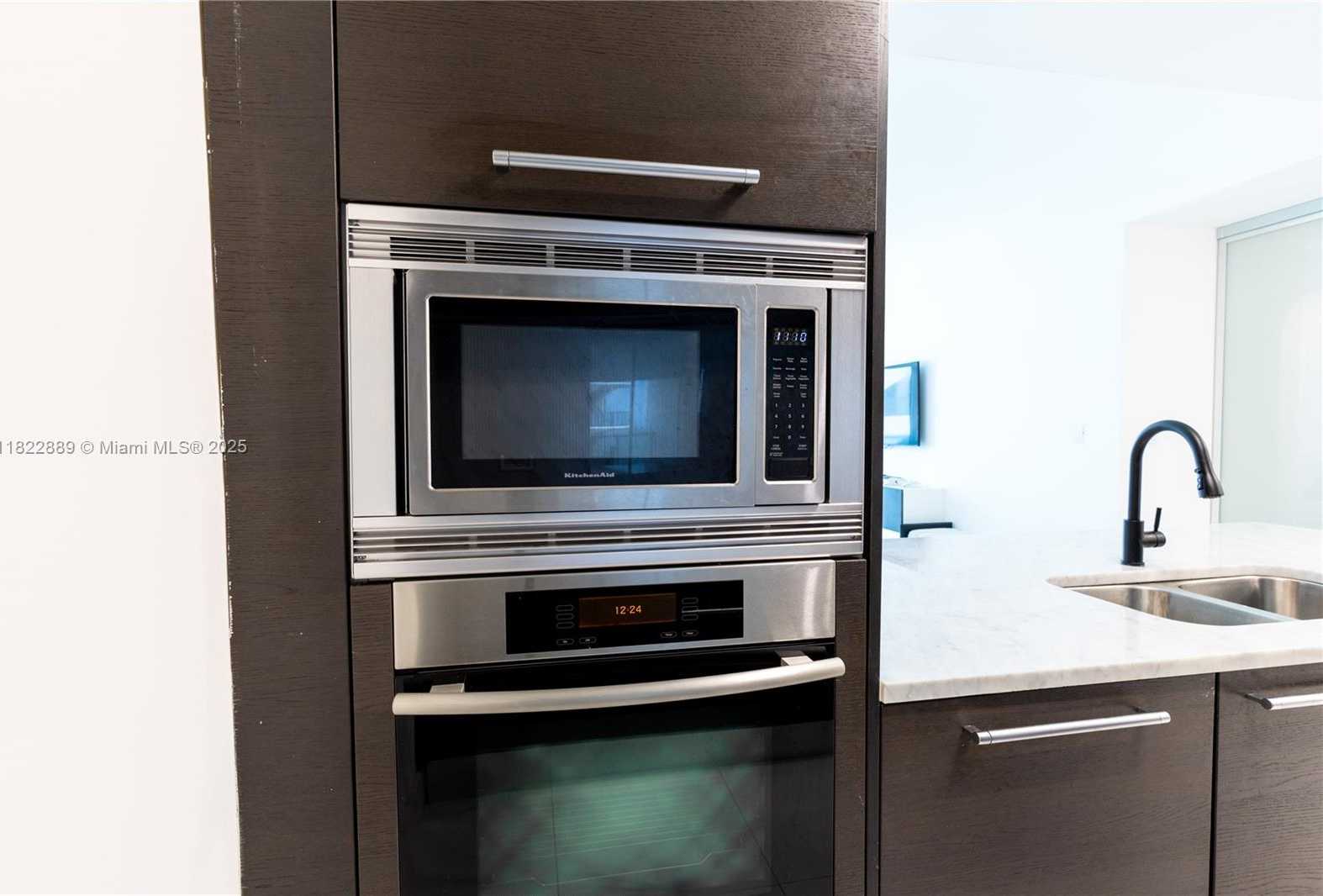 Small Image of 900 BISCAYNE BLVD #2210, Miami Number 13