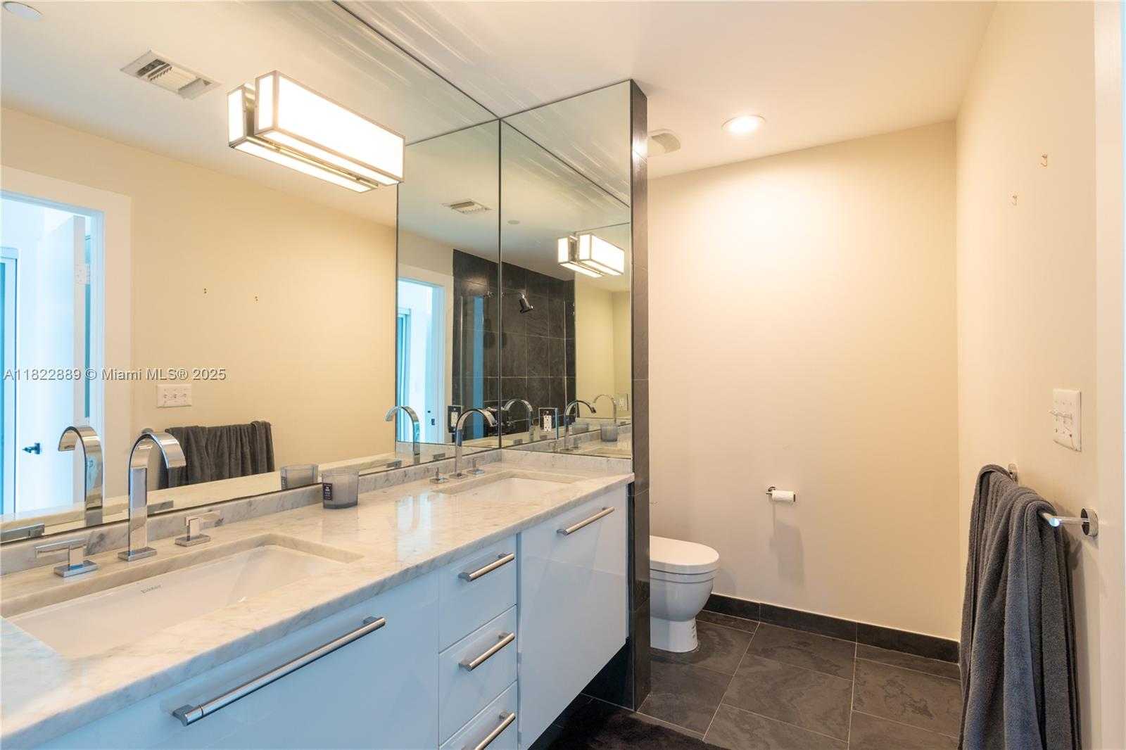Small Image of 900 BISCAYNE BLVD #2210, Miami Number 23