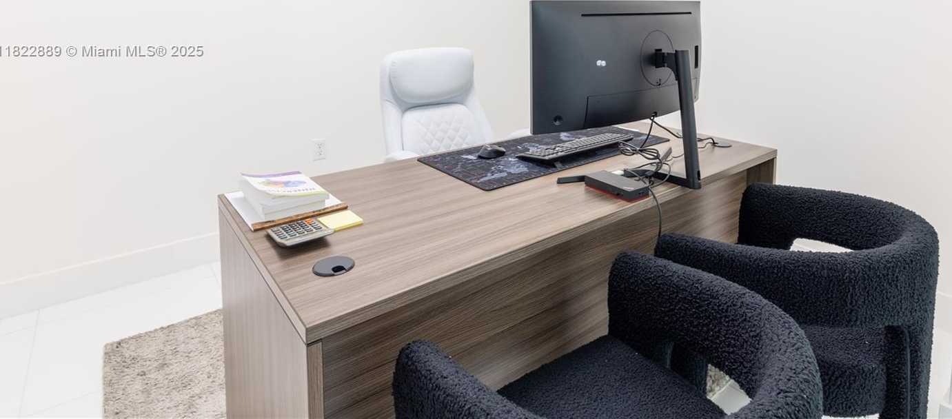 Small Image of 900 BISCAYNE BLVD #2210, Miami Number 32