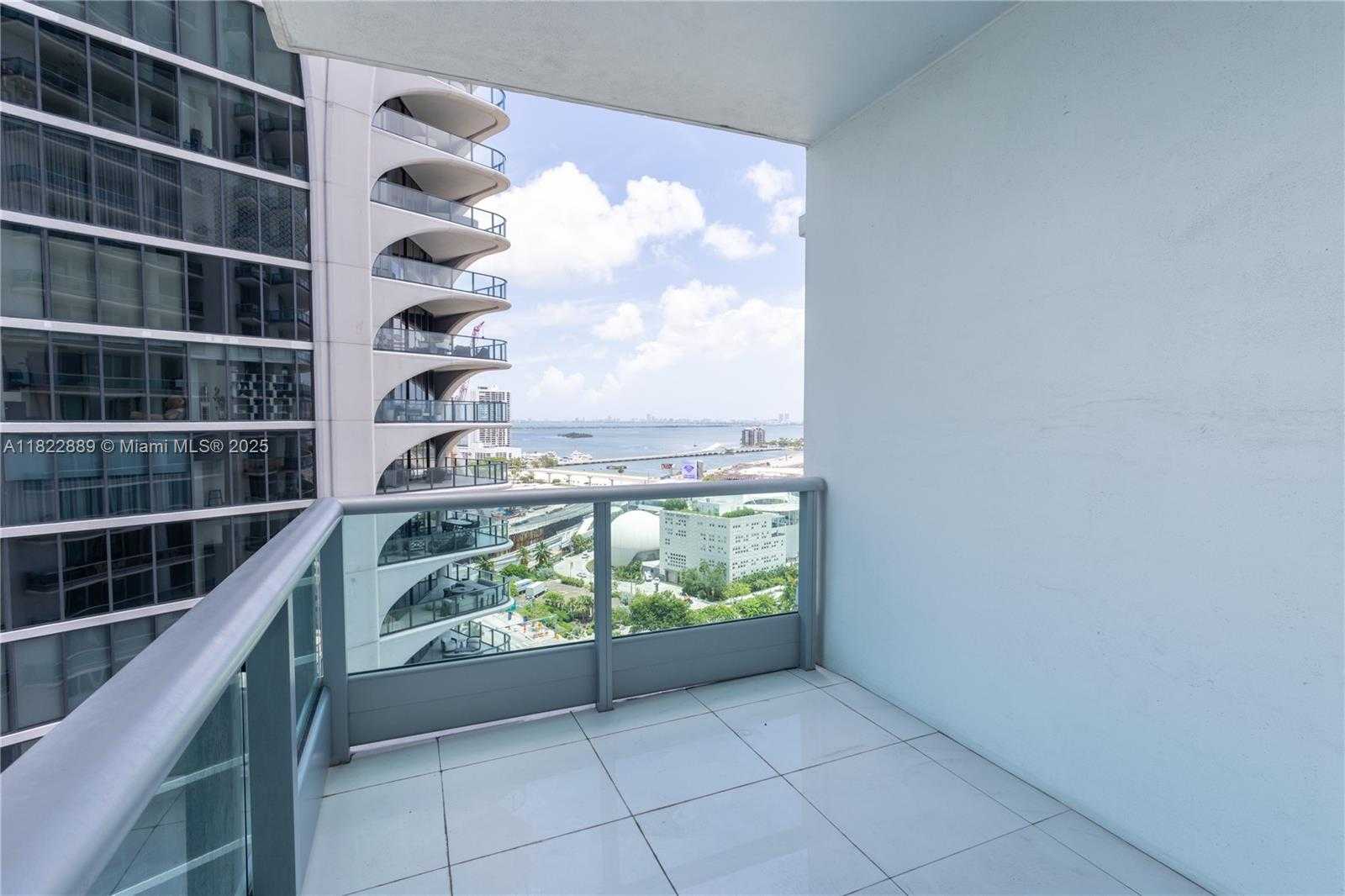 Small Image of 900 BISCAYNE BLVD #2210, Miami Number 35