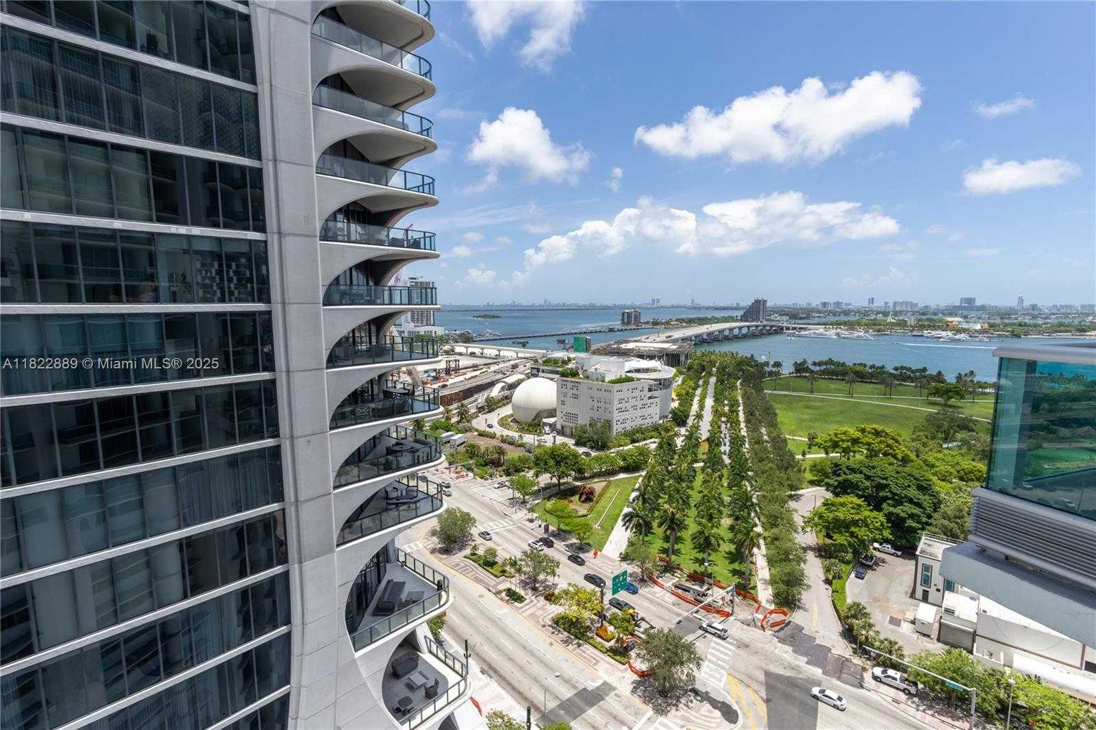 Small Image of 900 BISCAYNE BLVD #2210, Miami Number 36