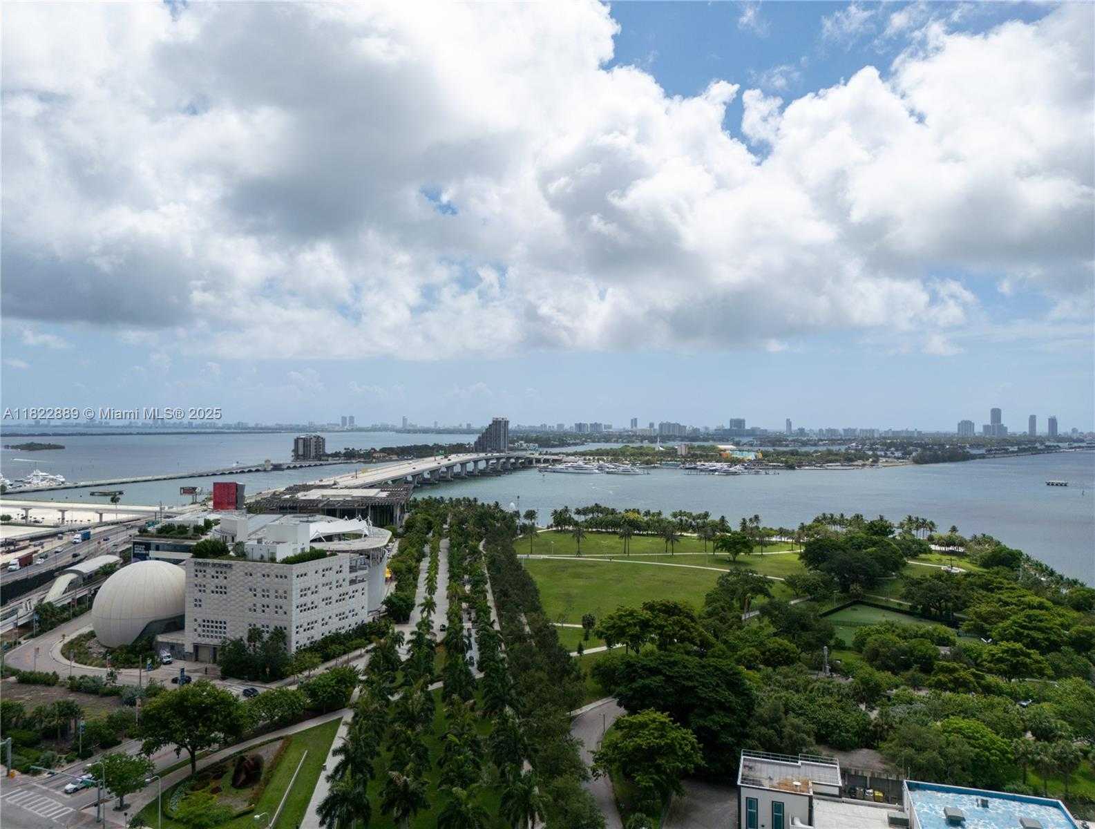 Small Image of 900 BISCAYNE BLVD #2210, Miami Number 37