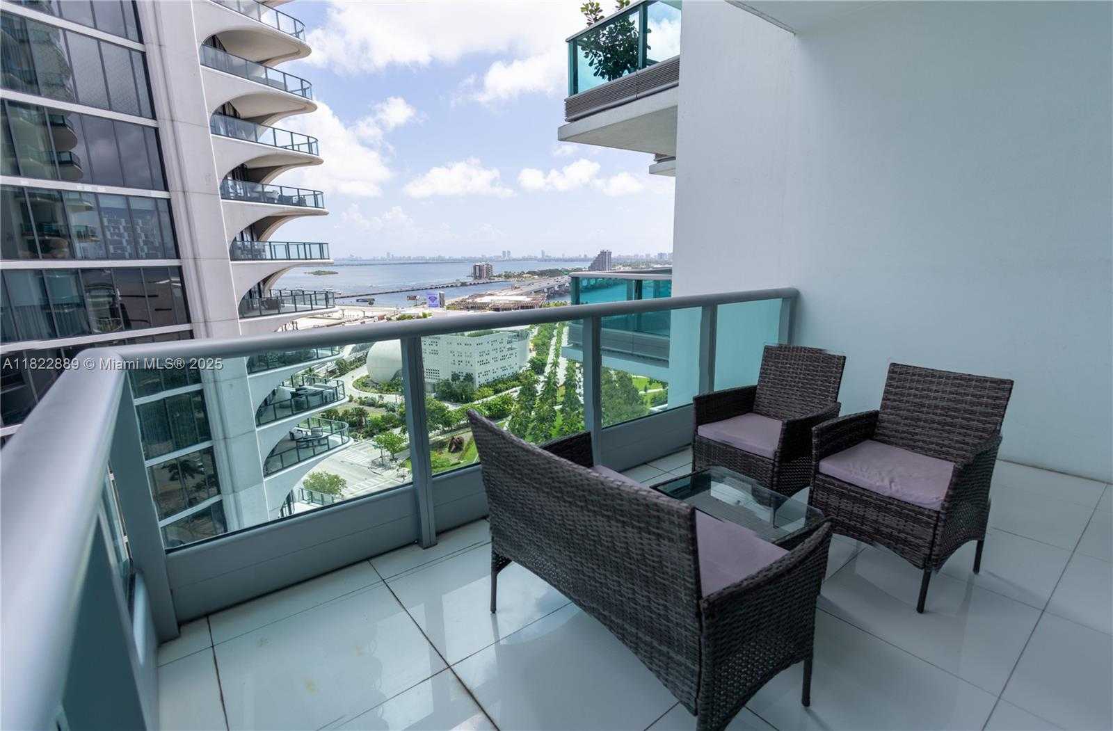 Small Image of 900 BISCAYNE BLVD #2210, Miami Number 6