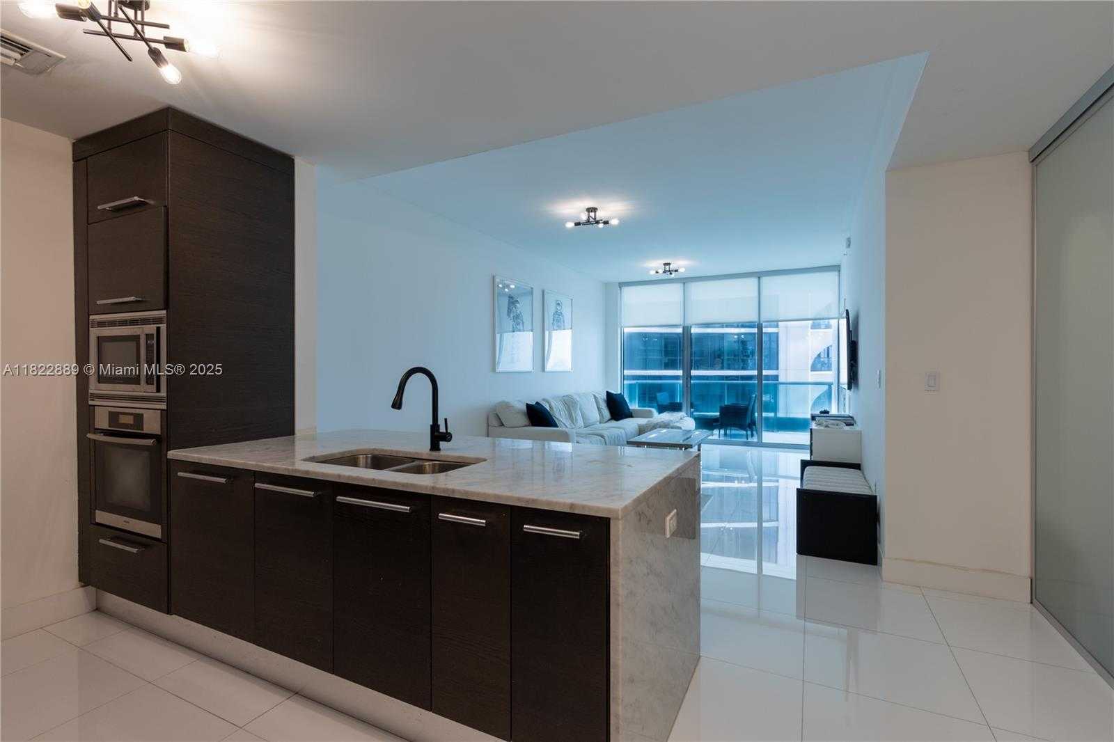 Small Image of 900 BISCAYNE BLVD #2210, Miami Number 8