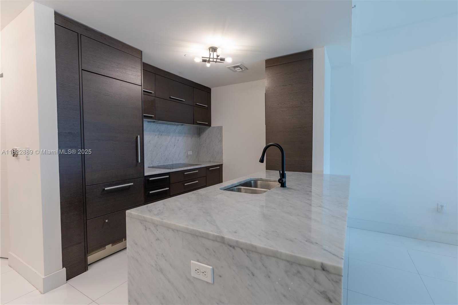 Small Image of 900 BISCAYNE BLVD #2210, Miami Number 9
